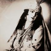 Nina Vavra in a gipsy costume, early 20th century