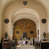 Pogled na oltar unutar crkve sv. Ane
